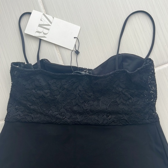 Zara mini black lace dress - Picture 4 of 4